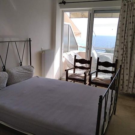 Super View Seafront Apartment Nea Michaniona Extérieur photo